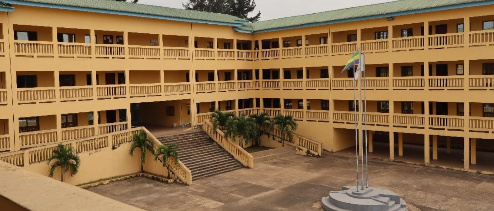 Photo de couverture de Université Marie NDZABA